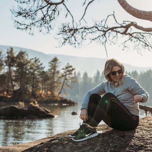 Meet your Posher, Erica - Picture 1 of 1